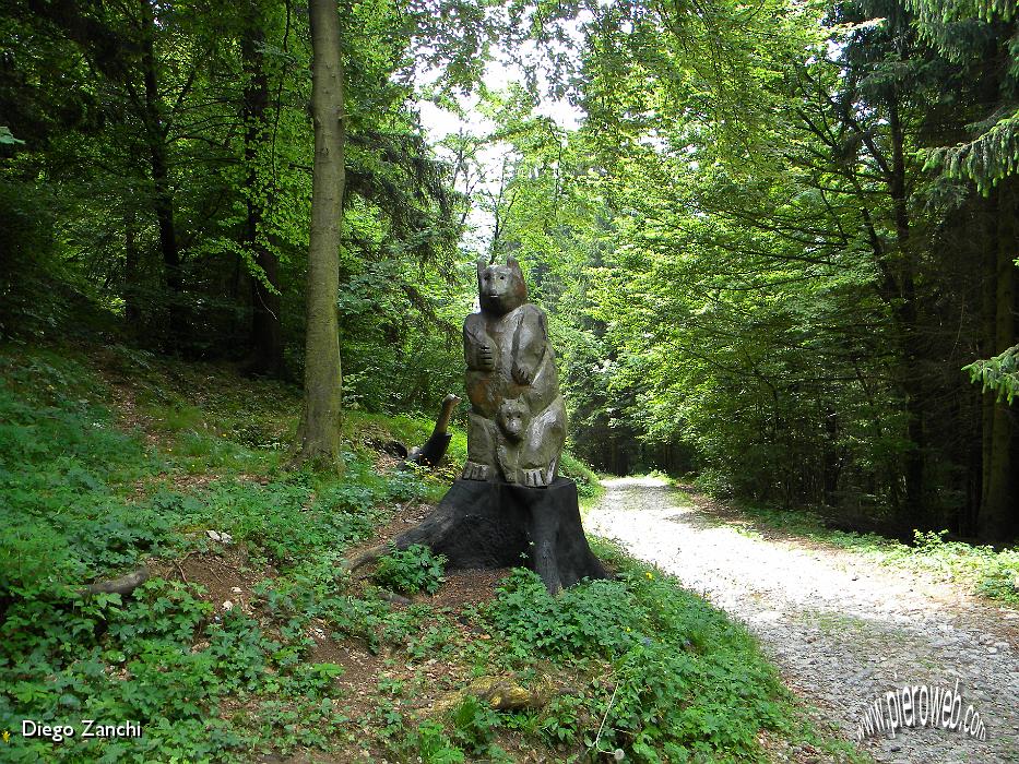 8-ancora sculture in legno.jpg